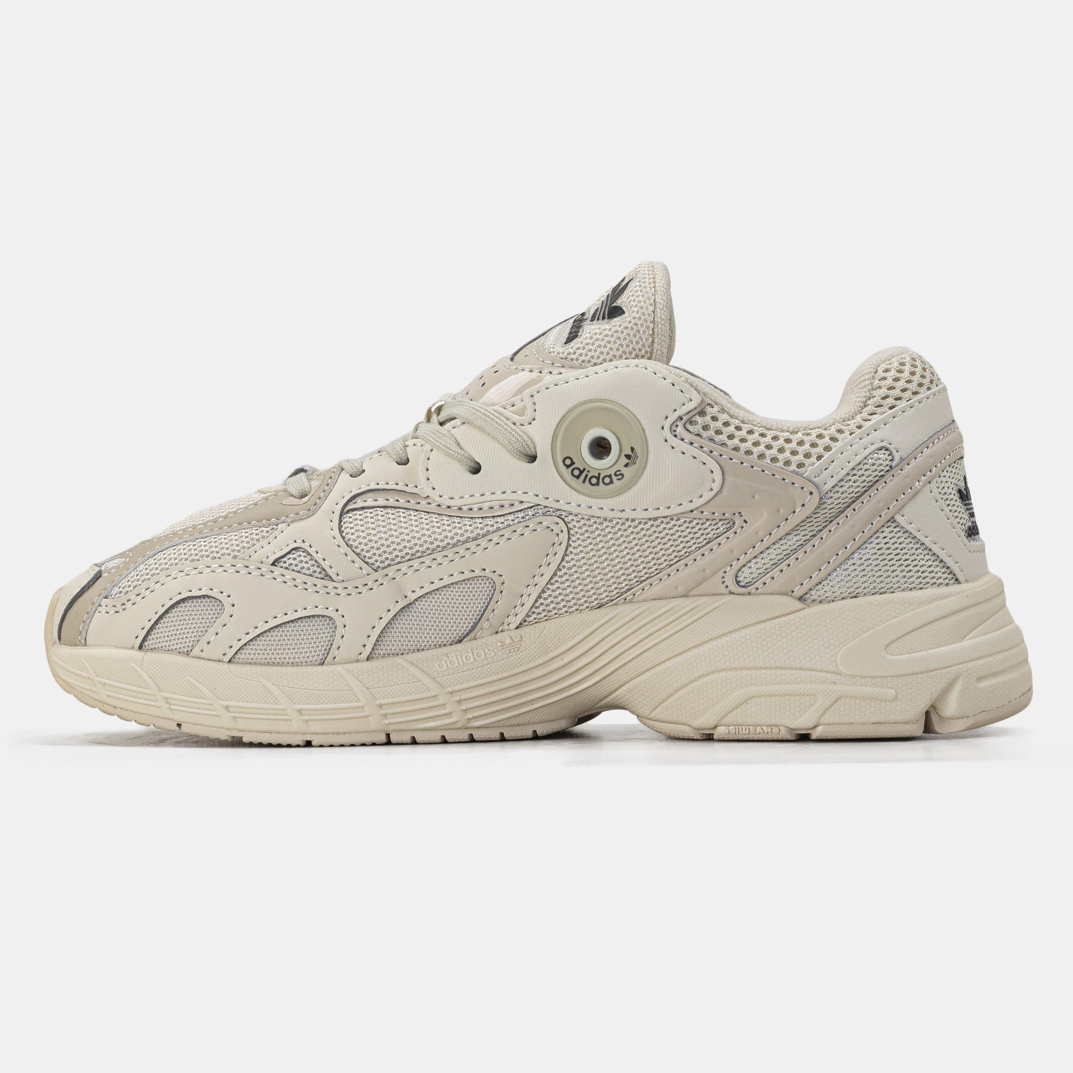 Adidas Astir Beige
