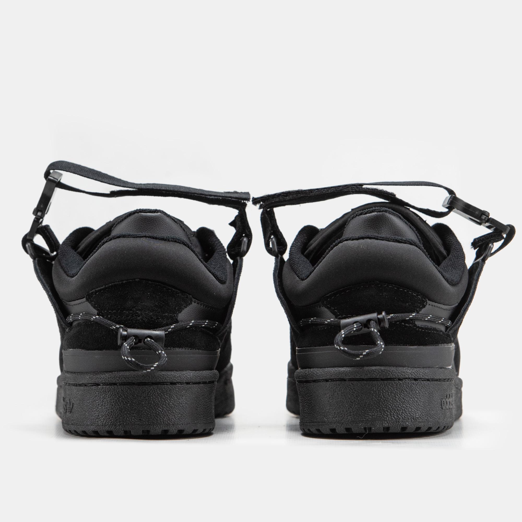 Adidas Forum x Bad Bunny Buckle Low “Triple Black” - изображение 4