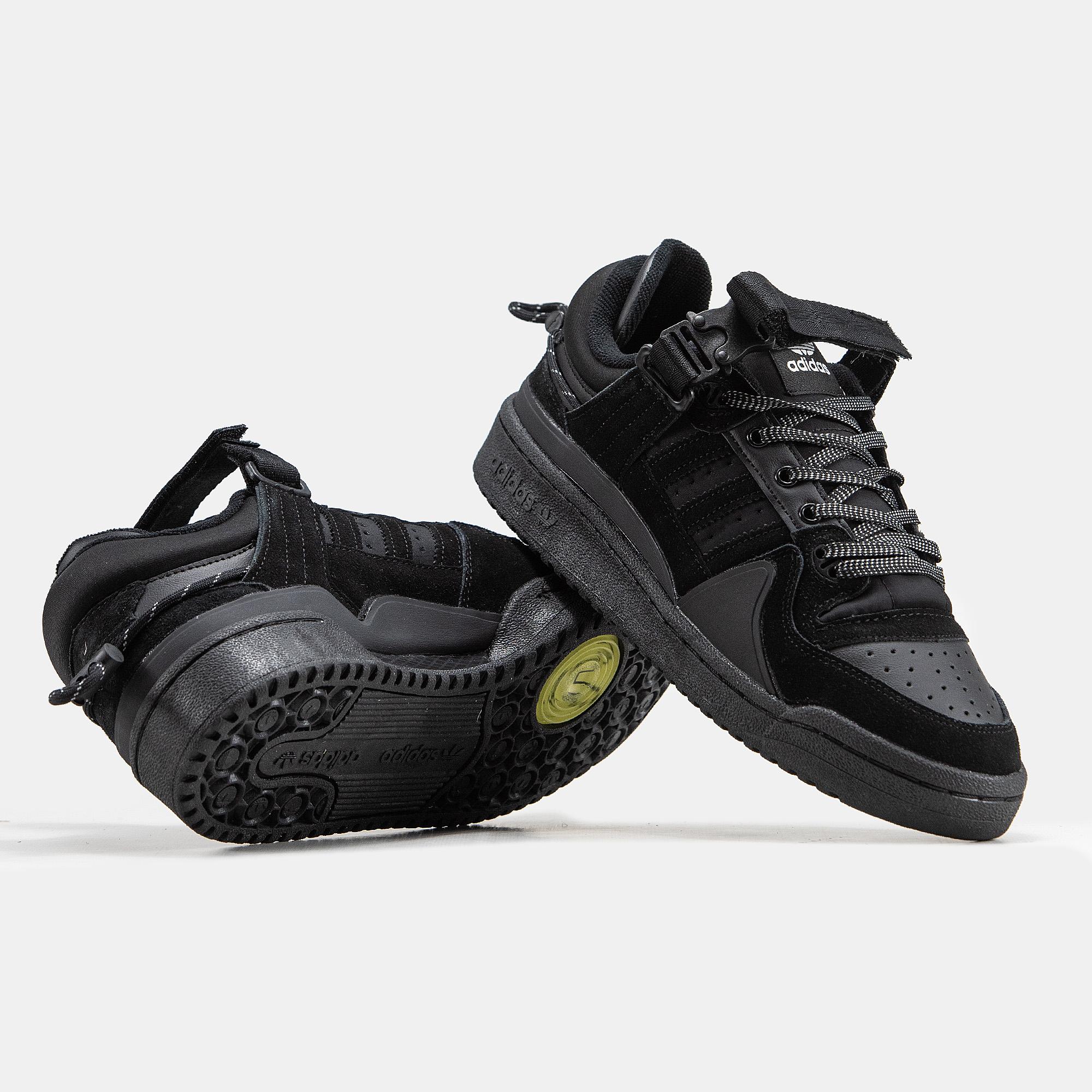 Adidas Forum x Bad Bunny Buckle Low “Triple Black” - изображение 5