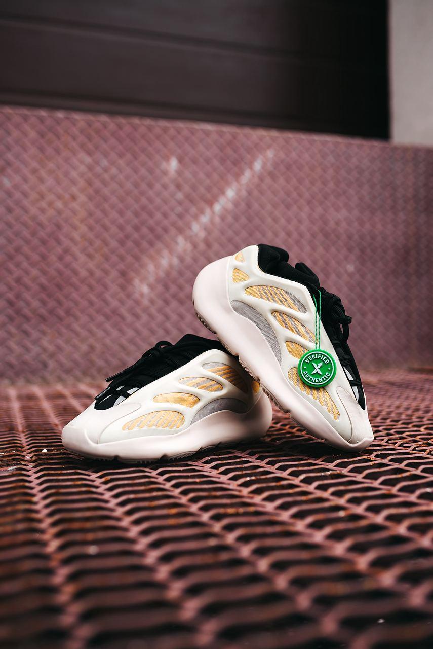 Adidas Yeezy 700 V3 Safflower - изображение 7