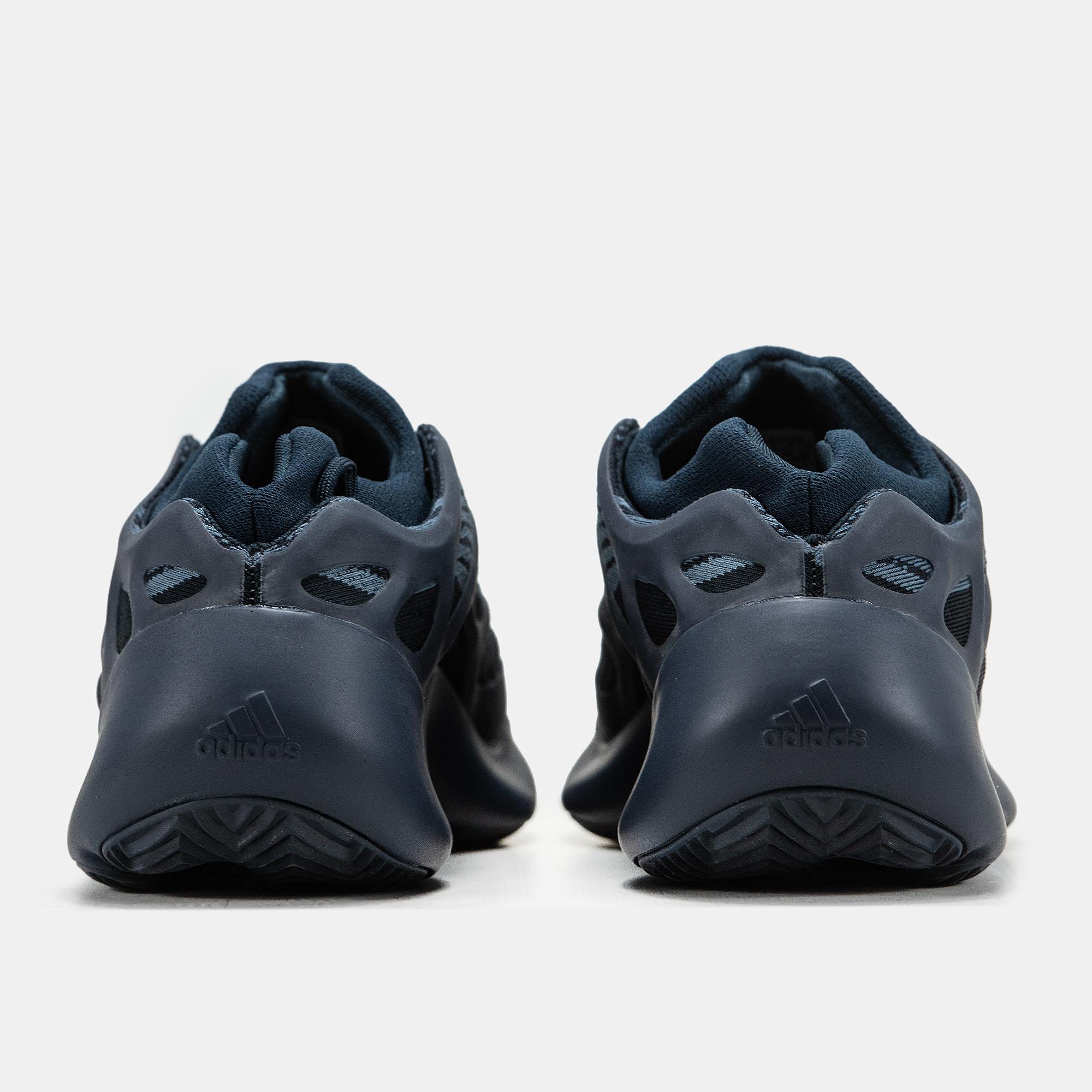 Adidas Yeezy 700 V3 Fade Carbon - изображение 4