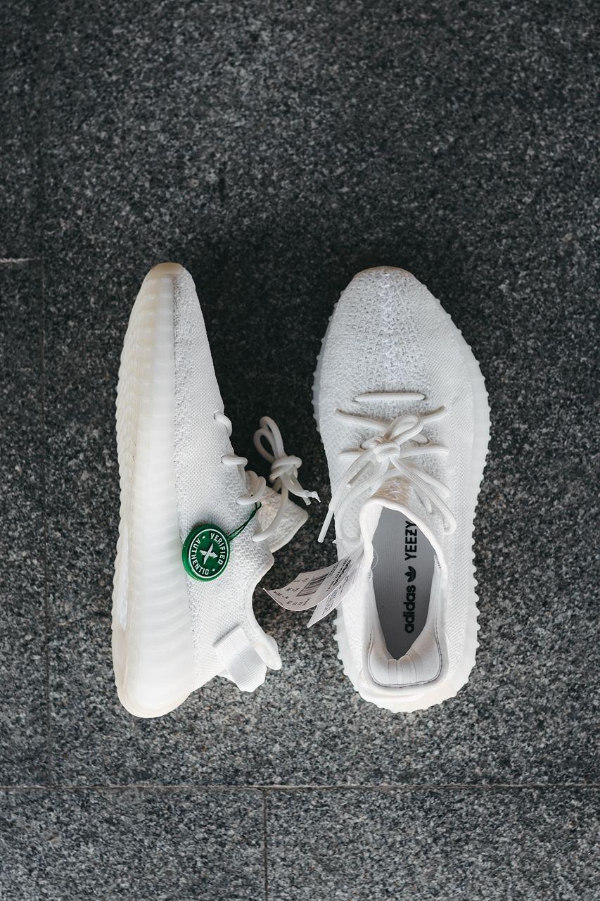 Adidas Yeezy Boost 350 v2 White (Triple White) - изображение 2