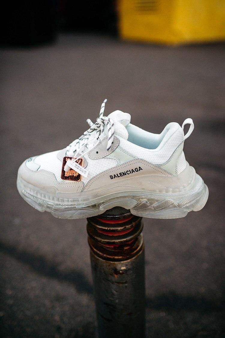 Balenciaga Triple S Clear Sole White - изображение 3