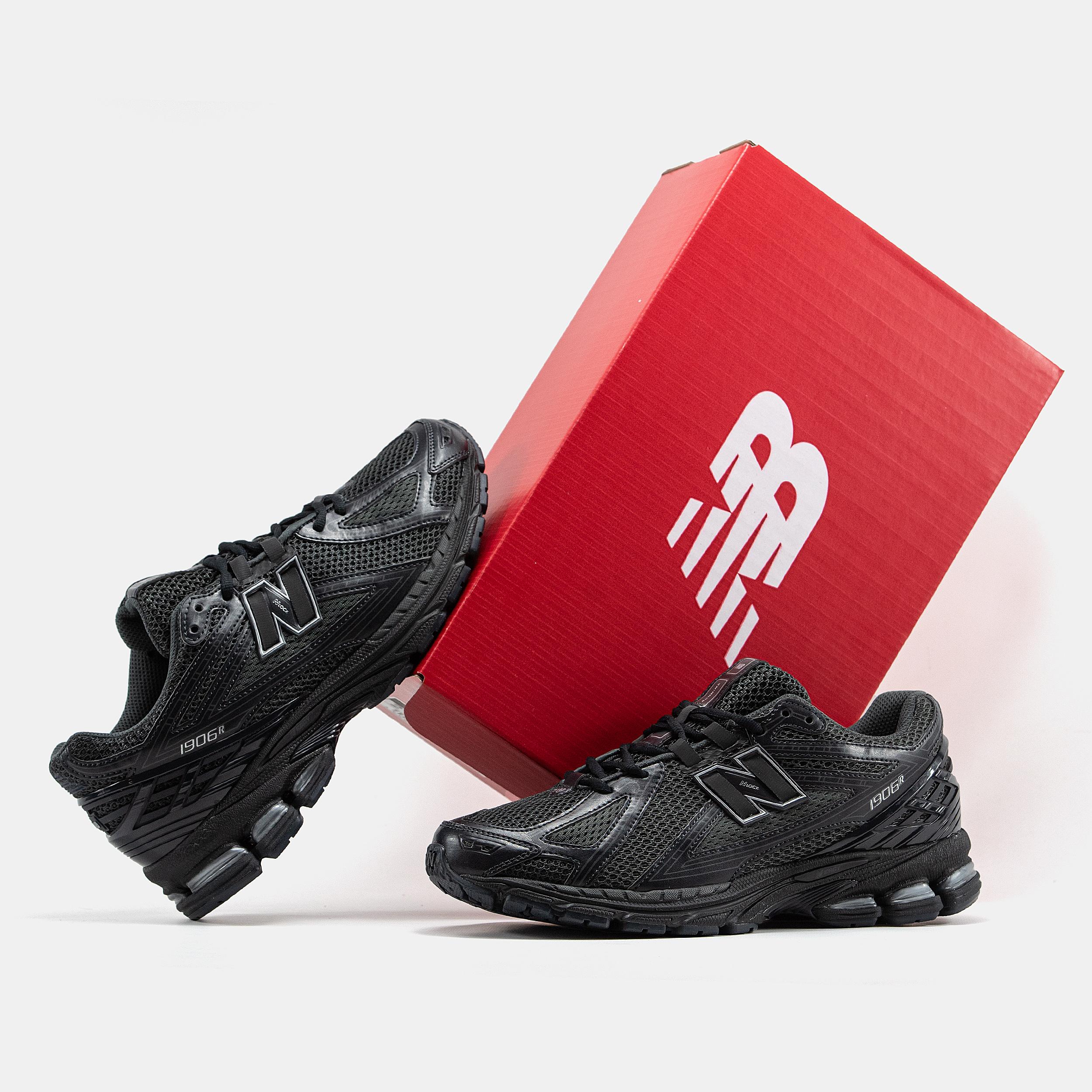 New Balance 1906R Triple Black v2 - изображение 9