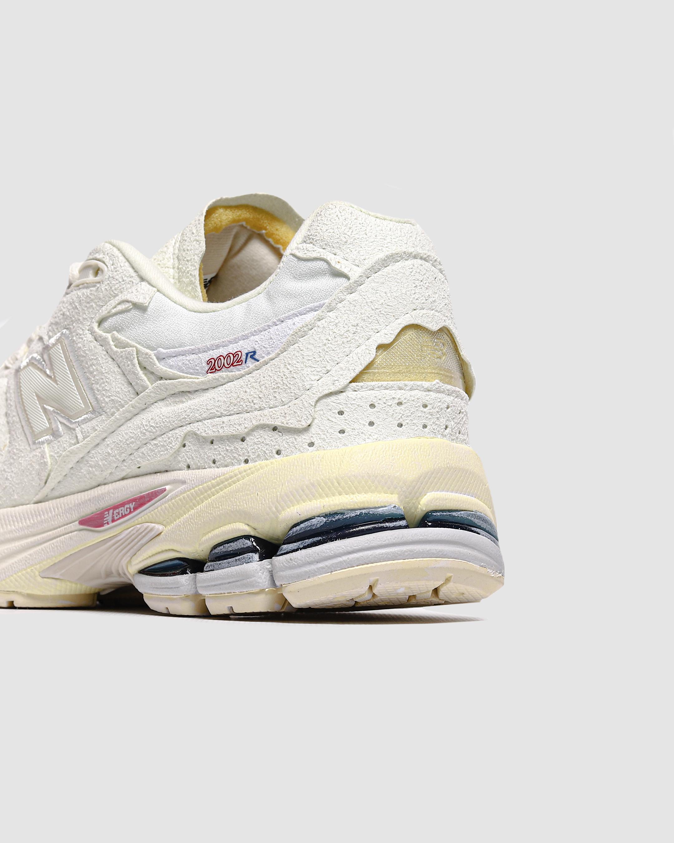 New Balance 2002R Protection Pack White Cream - изображение 8