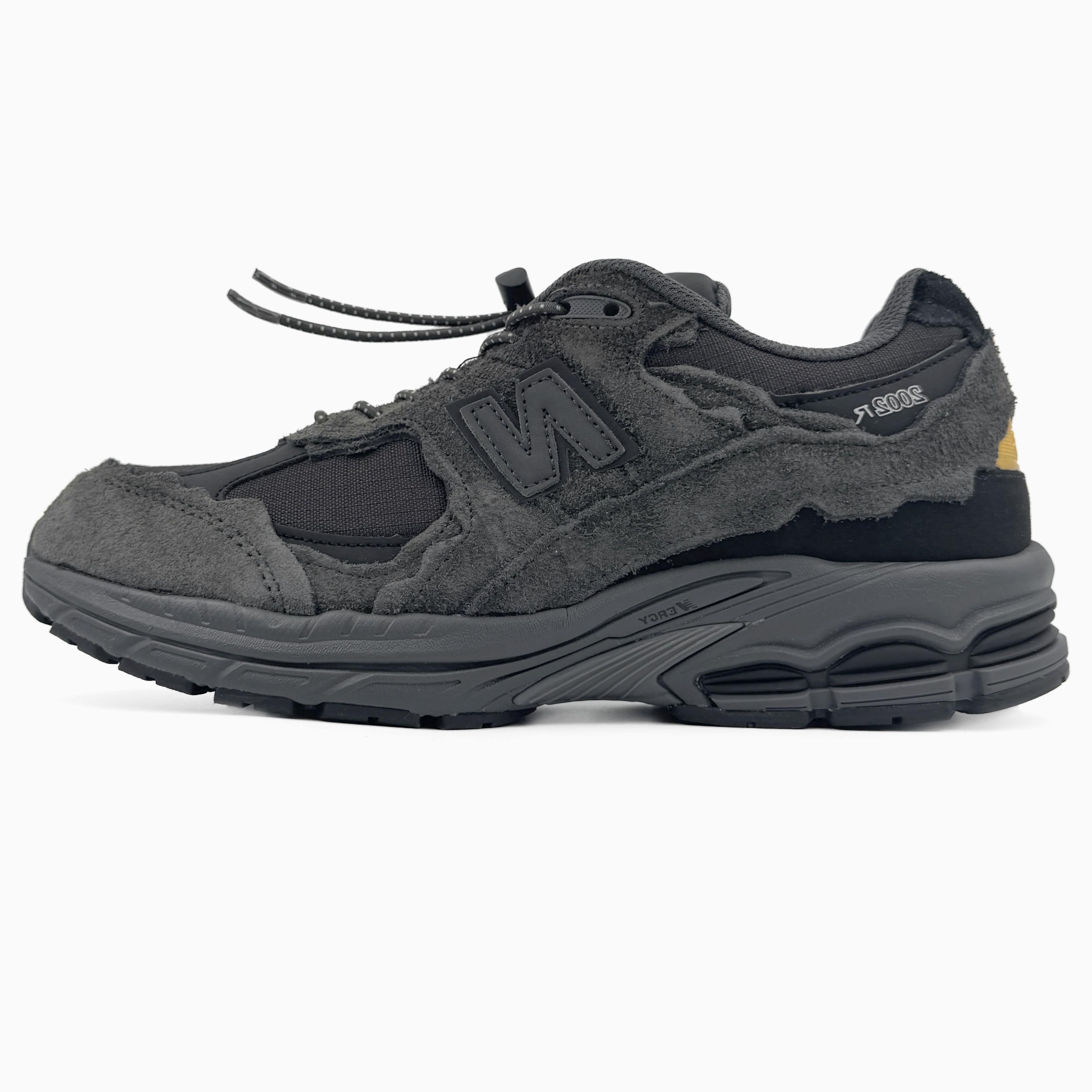 New Balance 2002R Gore-Tex Protection Pack Dark Charcoal