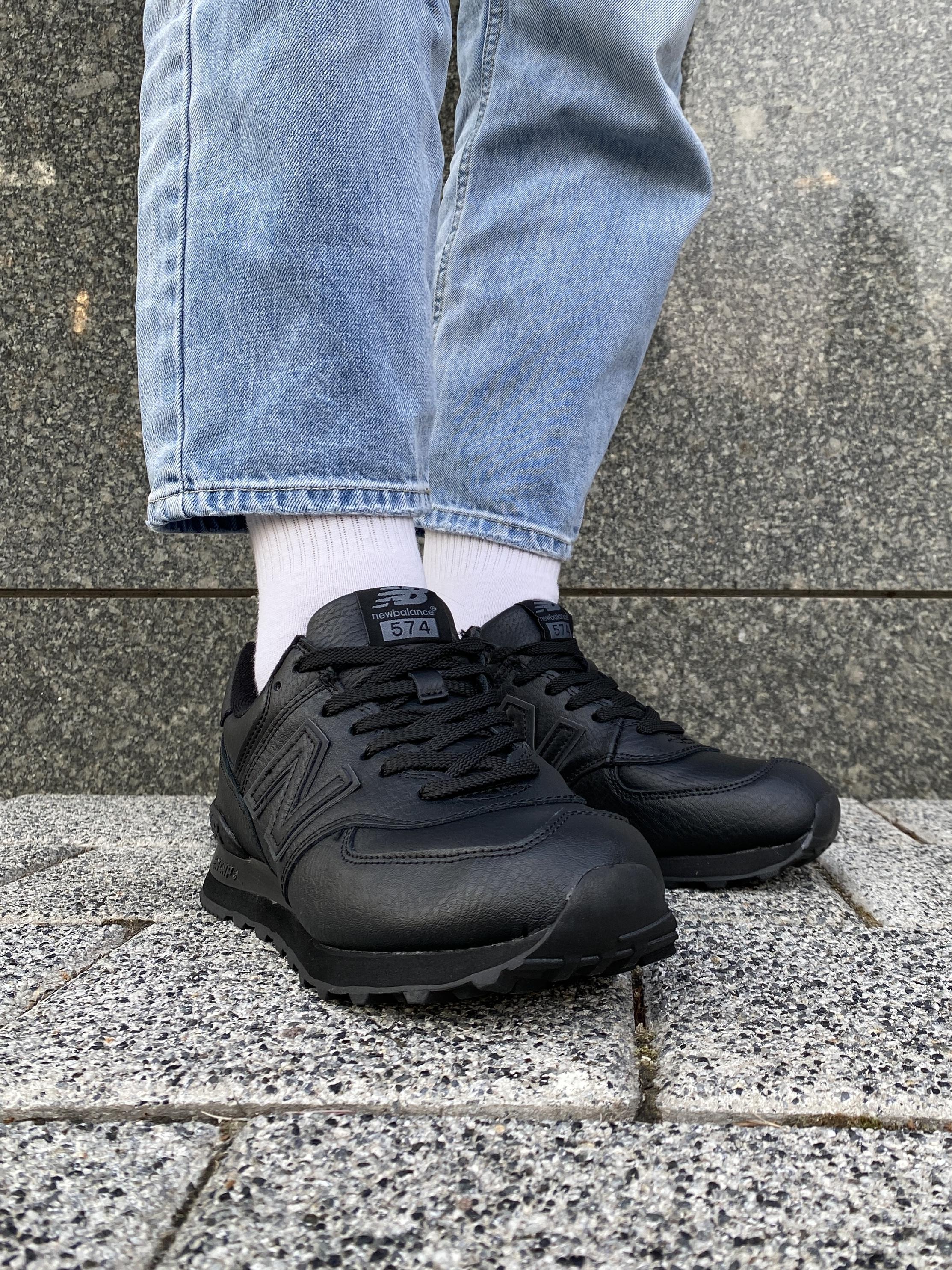 New Balance 574 Triple Black Leather - изображение 2