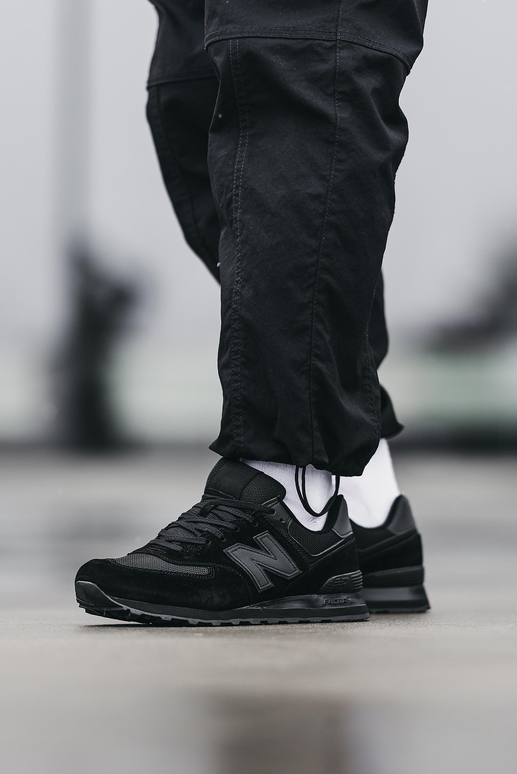 New Balance 574 Triple Black - изображение 1