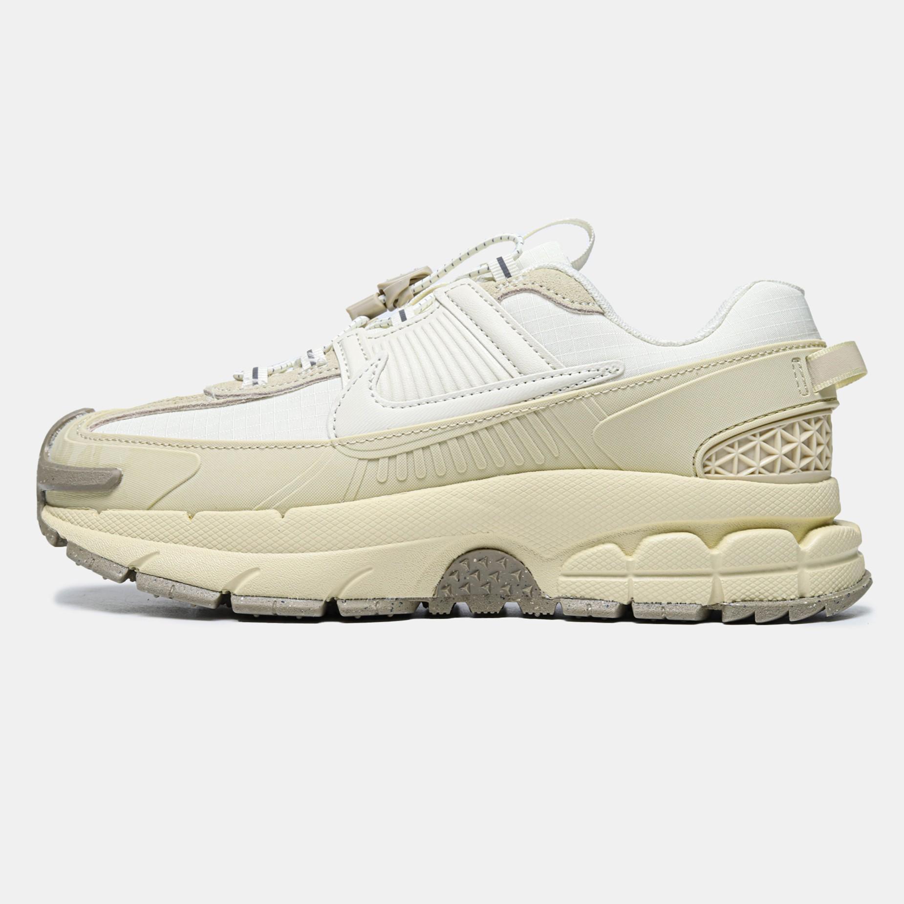 Nike Air Zoom Vomero Roam Summit White