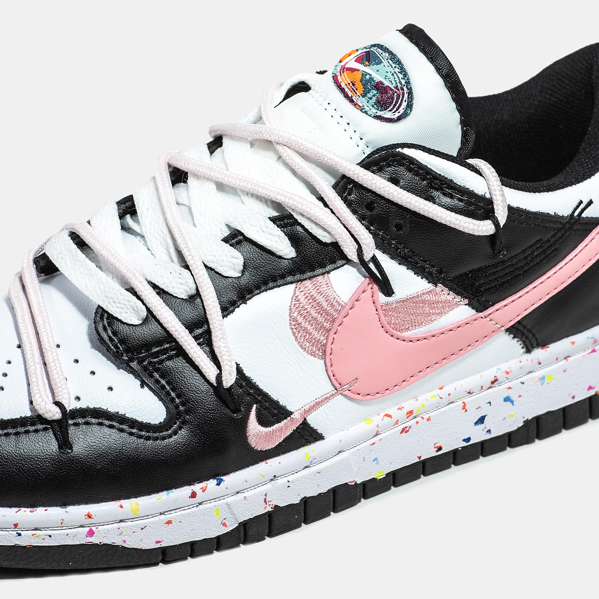 Nike Dunk Low “Brushstroke Swoosh” Pink Black - изображение 1