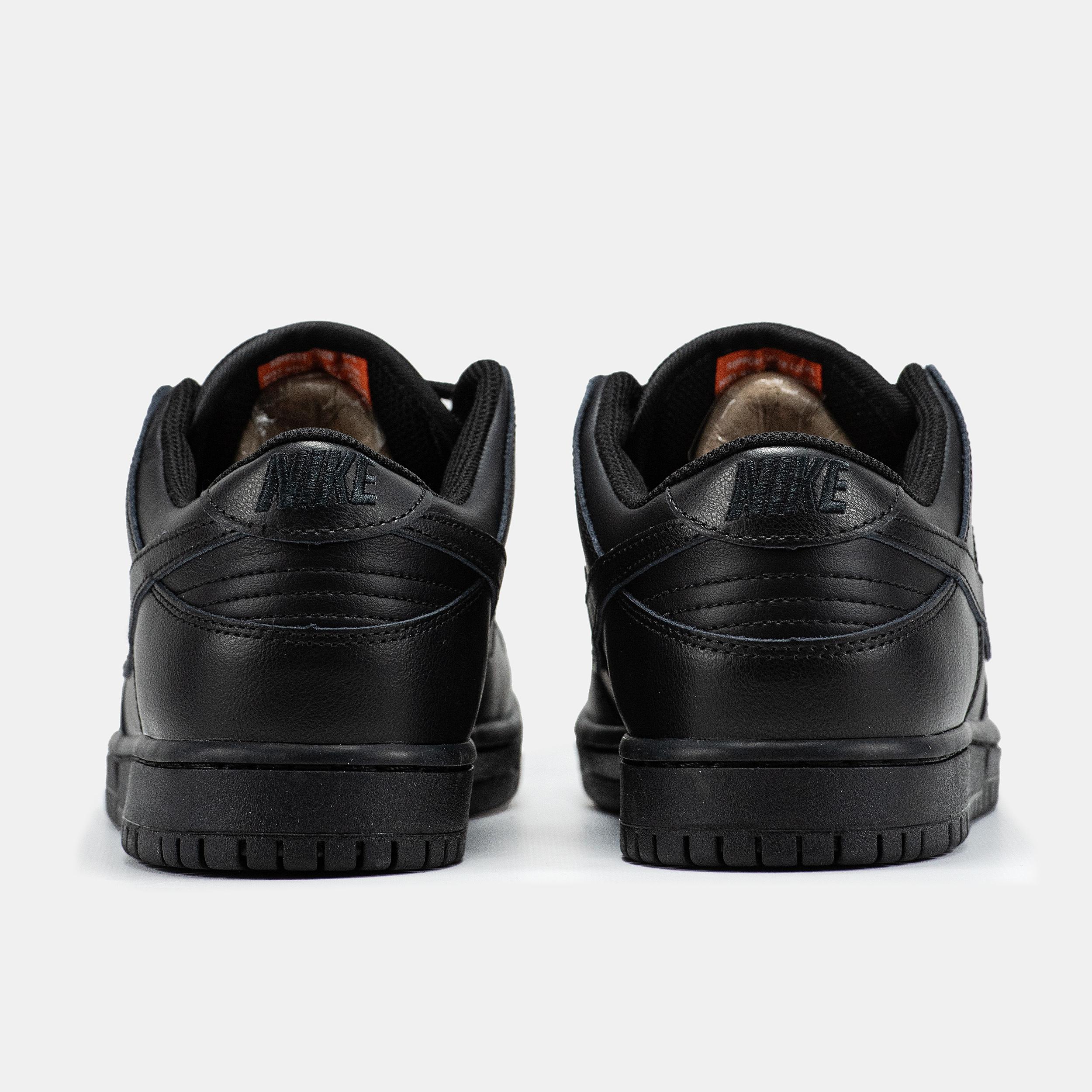 Nike SB Dunk Low Triple Black Leather - изображение 5