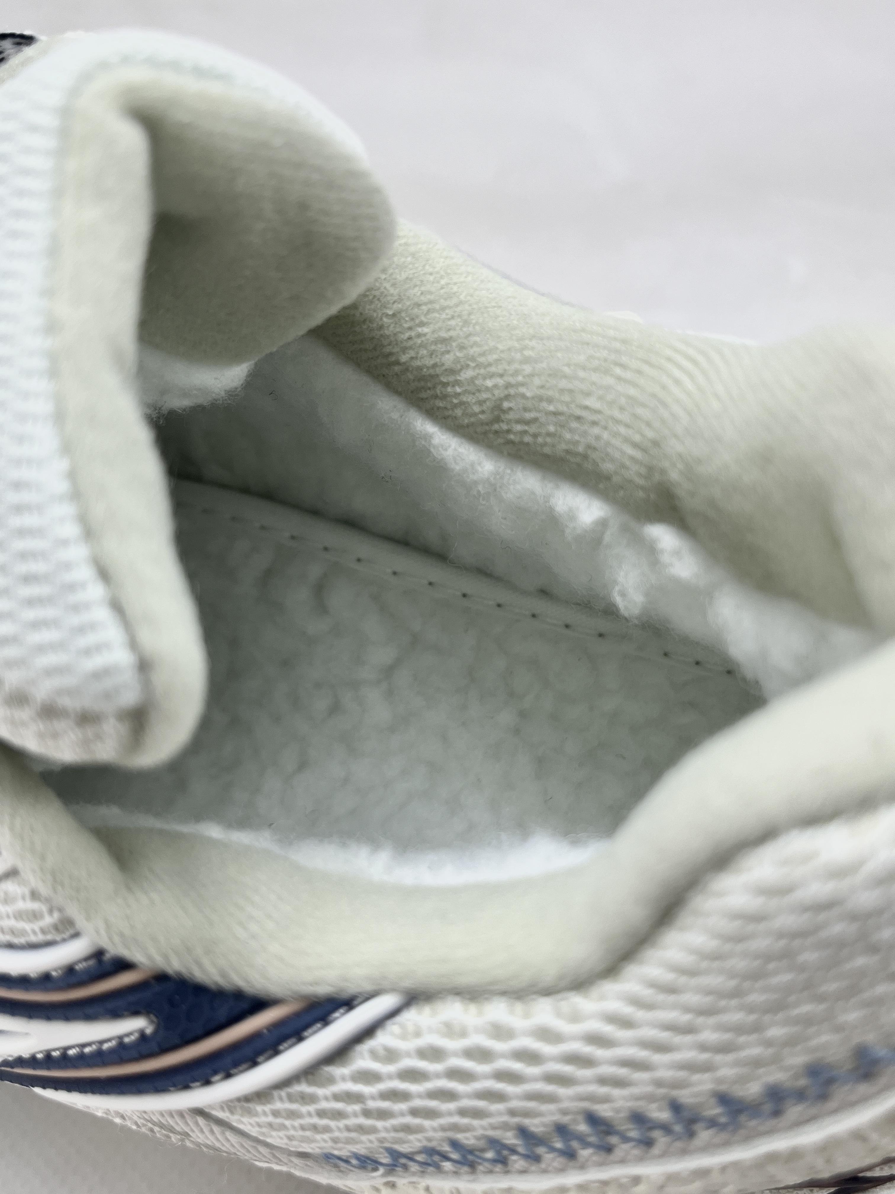 Asics Gel-Kahana 8 Winter White Navy Beige - изображение 8